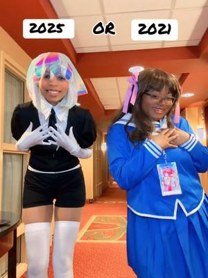 Which one is better???#ichibancon2025 #cosplay2020 #fruitsbasket #sweetlittlebumblebee #cute #landofthelustrous #convention 