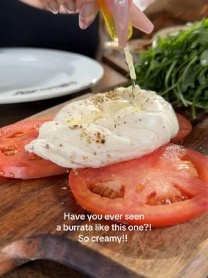 She is beauty #burrata #floridarestaurant #mister01 #mistero1 