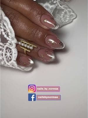 Síganme en instagram y Facebook🫶🏽🩷 @melodysusie #melody #melodysusie #cateye #almond #nailsinspo #hemetnails #nailsbynorma #fyp 