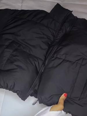 I love a cute puffer coat #pufferjacket #puffercoats  #waterresistent #splashproof  #cutepufferjacket #cutecoats 