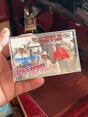 La muerte de Pedro e Ines @Los Leones Del Norte 🔥 🔥 🔥 #corridos #cassette #lacamionetagris #clasicas #fyp #cuadraditasc10 #chevroleteros#puraviejaescuela🎵🎵🎵👊👊🇲🇽🦅 #garagebuilt #carrera#acesperformanceexhaust #probuilttuned#caltracs #usa1industries #calvertracingsuspension #outbacktruckparts #tejassteelworks #tejassteelworksequipped #c10 #c10squarebodyworldwide #c10clubtexas #c10nation  #c10stepside #chevrolet #chevroleteroscom #ltswap #l83#15x10#c10era #borlaexhaust #roundeyesquarebody #squarebodychevy #budgetbuild#c10project#eaglealloywheels #firestonetires #squarebodynation #speedengineering#msdintake #trucool40k 