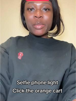 Selfie lighting #creatorsearchinsights #selfielight #influencer #lighting #selfie #cliplight #lightclip #selfiecamxuc 