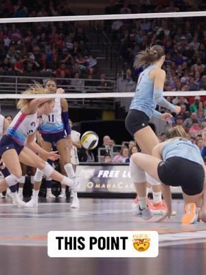 What can’t @Brooke Nuneviller do?😂  #supernovas #professionalvolleyball #nebraskavolleyball #sportscentertop10 @Omaha Supernovas @Pro Volleyball Federation 