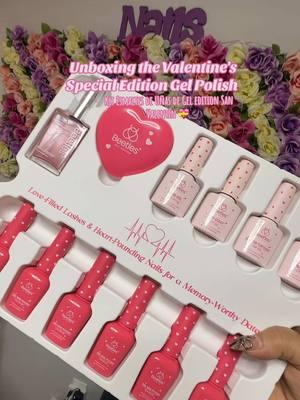 Hermoso kit de esmaltes de uñas de gel el regalo perfecto para el día de san Valentín este kit de geles es el mejor regalo para tu amiga manicurista,principiante en uñas o  por que no a tu amiga o novia manicurista @BeetlesGelPolish #beetlesgelpolish #gelpolishnails #valentinesdaynails #unboxing #nailtech #ckarlanails #gelpolish #esmaltedeuñas #giftideas 