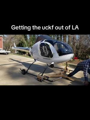 Praying for LA #wildfires #lafires #getout #helicopter #flyout #chopper #highwinds #pilot #fyp