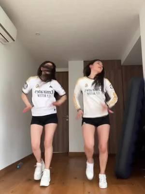 El Madrid pasó a la final y el cuepro lo sabe 💃🏻 #realmadrid #fútbol #championsleague #ARAyFER #baile #lavaca #merengue #méxico #dance #sabor #gemelas #trend #madridistas #futb