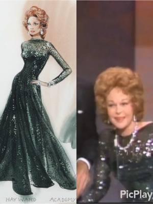 Green sequin gown designed by Nolan Miller and worn by Susan Hayward to the 1974 Academy Awards. . . . #nolanmiller #susanhayward #80sfashion #glamour #hollywood #collector #fashion #fashionblogger #fashiondesign #academyawards #filmcostume @The Academy #fashiondesigner #glam #oldhollywood #style #follow #couture #oscars #valleyofthedolls #oldhollywoodglamour #oldhollywoodglam