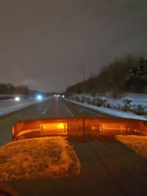 #truckerlife #peterbilt #10lugthug #homebound #wvtrucker #wideload #snowdays 