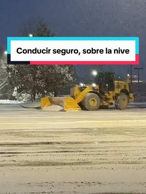 #conducir sobre la #nieve de manera #segura aquí en #estadosunidos🇺🇸 o #canada🇨🇦 requiere pericia, y solo la adquieres con práctica en un entorno seguro, como un estacionamiento o parqueadero que esté vacío.