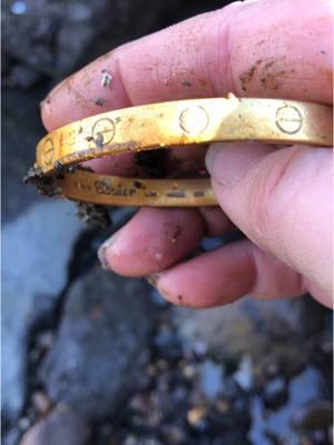 Cartier love bracelet, real??? ✨♾❤️ #cartier #mudlarking #metaldetecting #cartierlovebracelet #otisredding #vintage #gold (this song is for TikTok) 