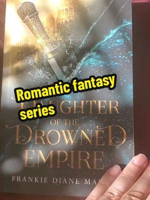 Replying to @thejinxedlibrary 💖💖💖 #DaughteroftheDrownedEmpire is Cleopatra meets Fourth Wing in this romantic fantasy series with forbidden romance, slow burn spice and political intrigue in a deadly warrior academy with world building inspired by ancient Egypt and Rome. And right now you can start reading with a bunch of friends in the Drowned Empire Book Club happening now. We have chats, giveaways, and author takeovers in the FB group, and the Book Club meeting in Discord. Make sure you're in both so you don't miss out. Links in my bio to join. Best of #BookTok Barnes and Noble Blog Top Five Indie Fave # 1 Historical Fantasy # 1 Greek and Roman Myth and Legend #bookstagram #booksbooksbooks #Bookish #romanticfantasy #romantasy #forbiddenromancebooks #slowburnromance #slowburnfantasy #fantasyseries #bookboyfriendsdoitbetter #bodyguardromance #nafantasy #whodidthistoyou #toucheranddie #bookclub 