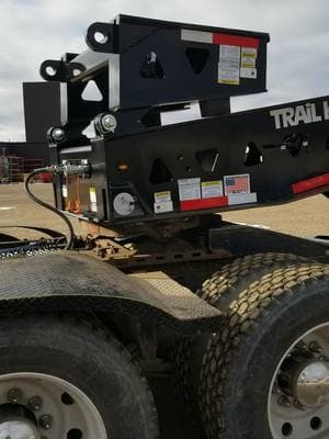 New hydraulic detachable modular wheel area stretch ready to ship. It will be paired with a new flip axle.  #trailking #lookforthetriangles #followtheleader #mywork #southdakota #lowboy #heavyhaul #peterbilt #freightliner #mitchellsd #kenworth #fyp #foryourpage #foryourpageofficial #heavyhaullife #washthetruck #bluecollar #legends #legendary #leaderofthepack #trailkingind #heavyhaulnation #heavyhaultictoc #madeinsouthdakota #hydraulicdetachabletrailer #whereiswaldo #truckerlife #truckers #truckersoftiktok #truckerslife #trucker #trailkinglowboy #oversize #trailkingtrailers #southdakotasmokeshow #southdakotatiktok #southdakotacheck #americanbuilt #buildingsuccess #fypシ @CROSSFADE #colors @East Texas Truck Center 