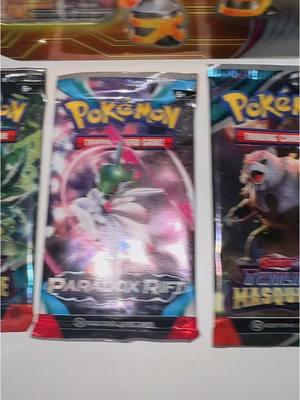 #pokemon #pokemoncards #paradoxrift #scarletandviolet #obsidianflames #twilightmasquerade #temporalforces 