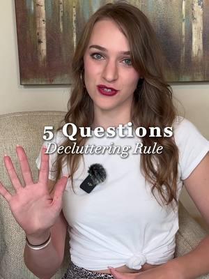 Struggling to declutter? Let’s make it easy with these 5 questions! ✨ 1️⃣ Do I need it? Is it something you use regularly, like a can opener? Or is it that avocado slicer gathering dust? 🥑 2️⃣ Do I ever use it? Be honest—when was the last time you wore that sweater? If it’s been a year, it’s time to say goodbye! 🧥 3️⃣ Do I want to use it? Are you really going to use that ice cream maker, or is it just taking up valuable cabinet space? 🍦 4️⃣ Do I like it? Does it spark joy? If it doesn’t bring happiness or beauty to your space, it doesn’t belong. 💛 5️⃣ Is it sentimental? Sentimental items can be tough, but remember—it’s okay to keep only a few precious pieces and store them safely. Document the rest with photos for a clutter-free memory. 📸 ✨ Decluttering is about making space for what YOU love. Let these 5 questions guide you to a lighter, happier home! 💬 Which question resonated most with you? Let me know! And don’t forget to come back tomorrow for Day 5 of the Home Reset Challenge—more tips to keep the momentum going! #30daydeclutter #minimalistjourney #declutteringtips #declutteryourhome #simplifylife #homeresetchallenge #organizedliving #homeorganization #findyourfreshstart #CleanTok #fyp #foryoupage