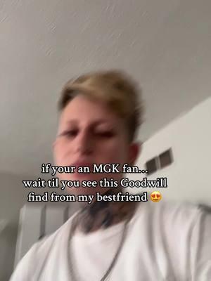 a pure gem. id love to know who made this 🤔 #fyp #foryou #viral #mgk #machinegunkelly #est4life #laceup #OGfan