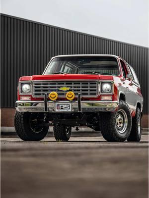 The team @Roadster Shop knows a thing or two  about building some badass builds. Like Cory’s ‘76 Legend Series K5 build: 🇺🇸🇺🇸  ➖ Well done Roadster Shop Crew 👏👏😎 ➖ #roadstershop #RSlegendSeries #k5 #k5blazer #chevy #chevytrucks #legendSeries #roadstershopchassis #4x4 #kcequipped #kclights #kchilites  ➖ #AdventureFurther #since1970 