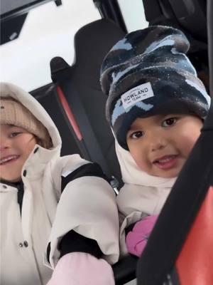 they are too cute 🥰 videos from @KatelynBrown’s story yesterday #backsestdriver #kanebrown