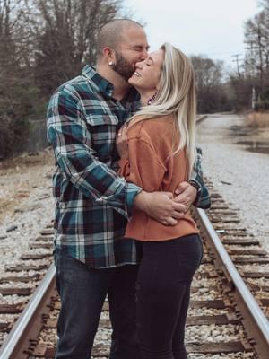 The love that these two share. 😍🤌🏻📷  #yeahthatgreenville #greersc #greenvillesc #spartanburgsc #upstatesc #upstatescphotographer #photoshoot #couples #lovebirds #sweetheart #smalltown #SmallBusiness #photography #couplesphotographer #weddingphotographer #engagement #newbornphotographer #familyphotographer #sportsphotographer #graduationphotos #seniorphotos #promphotos #workingmom #candidphotos