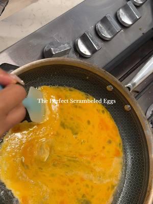 @Life as Robin Koko  and @Jasmine Howell You asked and here it is. I learned to make the perfect scrambled eggs at 4 am with cocktails in my system and a dream. No cheese or herbs this time. Just the simple, perfect egg.  #scrambledeggs #brunchtok #brunchathome #eggs #breakfastrecipes 