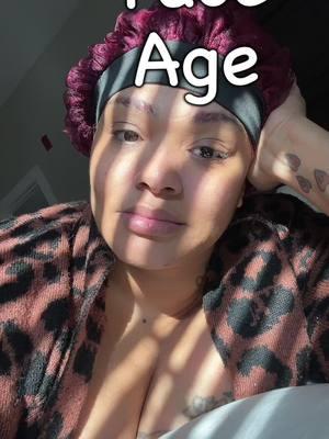 Woke rolled over and wanted to see…. I’ll take 29 🤣😘 #morningmotivation #freshface #bonnet #fyp #80sbaby #decadeolder #godisgood 