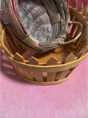 Valentines and Easter baskets! Plano Antique Mall booth D3 #baskets #easterbasketideas #easterbasket #valentinesbasket #valentinesbasketidea #antiquemall #planoantiquemall #boothD3 #planotx 