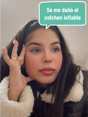 El colchón inflable se dañó!  #colchones #colchoninflable #durmiendo #viralvideo #videoviralitiktok #nieve #problema #dolor #vivirenusa #latinosenusa 