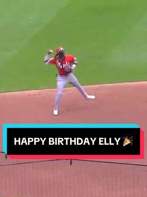 “Who is that with that rocket?!” 🚀😂 Happy 23rd birthday to Elly De La Cruz. #MLB #snoopdogg #ellydelacruz 