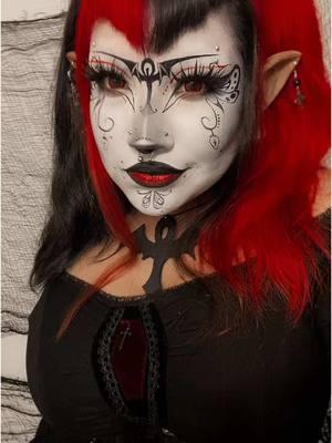 vampfairy or whatever /|\ ^.ᵥᵥ.^ /|\ #hispanicgoth #pocgoth #tradgothmakeup #goth #gothicmakeup #redgoth #tradgoth #gothmakeup #gothic #alt #fyp#il0vemcr