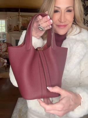 Loving this leather bag from the Timtok shop!  It’s a perfect size and so chic!  This is also the color of the season! #TikTokShop #toktokbag #leatherbag #fashionover50 #crazyblondelifeblog #over50style #fashionover50 #styleinspo #over50club #copymylook 