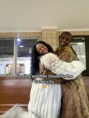 Instantly bffs ☺️🫶 @zahra tima 🎀 #models #modeling #vogue #heromag #modeltok #nyc #fur #matching #twins #bff #besties ##actor##pilotseason##casting##bookedandbusy