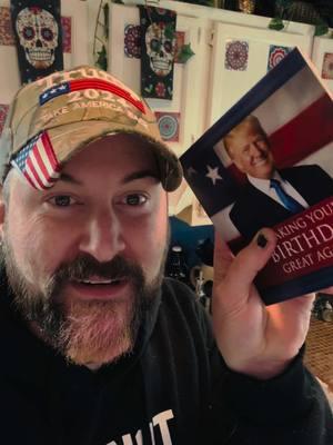 OPENING MY #trump #birthday #card 🤩🇺🇸👍🏼😆 #happybirthday to #yourstruly 🎂 🎁 #thankyou @Sean Crosby-McCall ❤️❤️ #happy #birthdayboy #birthdaywish #maga #trump2024🇺🇸 #youngforever #iloveamerica #birthdaysurprise #birthdaygifts #fyp #fypシ #foryoupage #celebrate #blessed 