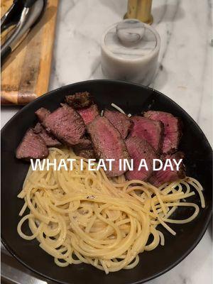 Yes you can still eat pasta and be fit ;) #whatieat #wieiad #fyp #foryou #healthy #healthyfood #foods #healthyrecipes #healthymeals #breakfast #lunch #dinner #dessert #fitness 