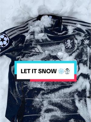 Let it snow ❄️☃️  #FootballKits #FootballShirt #SoccerJersey #AVFC #AstonVilla 