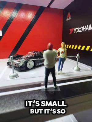 Get yours now in time for Valentine’s 😏😎👀 #advan #diecast #diorama 