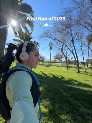 Come with me on my first run of 2025! Starting fresh, setting goals, and proving to myself that every journey begins with just one step. If you’ve been thinking about running, let this be your sign to lace up and go! #RunningJourney #2025Goals #BeginnerRunner #FitnessMotivation #JustStart #CapCut 