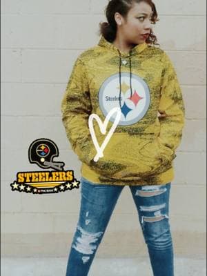 Super Ready For The #SteelersVSRavens #Game . #NFLPlayoffs #letsgoo #steelersfan #football #nfl #fanatics #steelersfootball #steelersnation #baltimore #yellow #black #pittsburghsteelers #slideshow #like #pittsburgh #StreetFashion #hoodieseason #hoodies #nflshop 