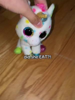 I think she did!🤭 #foryoupage #foryou #fyp #viralvideo #gojousatoru #beanieboos4life #beanieboosquad💗🧁 #phoenixthebeaniebooart🤭 #beanieboocollector #beaniebooawesome #tommythejadeplant #phoenixthebeanieboo #fypp #viral #beanieboos 