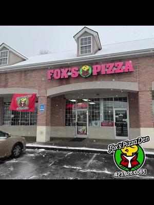 Snow day in East TN at the Den. Open and Delivering @FoxsPizzaDenJC #pizza #open #snow #blizzard #delivery #etsu #johnsoncity #tn #423 #online #callnow #pizzas #