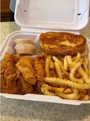 Canes pizza anyone? #grubspot #raisingcanes #chicken #fries #pizza #cheese #foodtiktok #fyp 