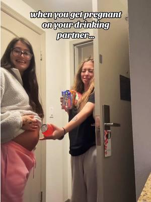 sorry pookie back & better than ever with a mini me in 3 months🩷@Abby🥰  #pregnancy #bestfriend #27weekspregnant #pregnantlife #drinkingbuddy #girlmom #firsttimemom #7monthspregnant #foryou #fyp #24yearsold #pregnantlife #pregnanttiktok #april2025baby #aprilbaby #omgitsjazmyn #expectingmom #babyontheway 