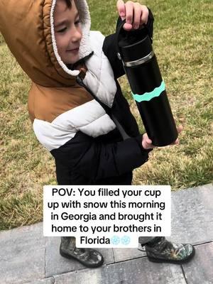 Shoutout to @hydroflask for bringing the twins their first snowball fight❄️❄️❄️ #snowstorm2025 #snow #hydroflask #snowballfight #fyp 