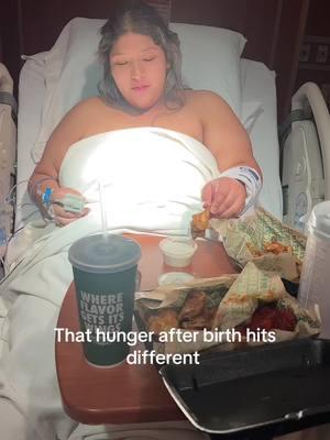 Swear I ate 3 wings and ate the rest at 5 in the morning 🤣 because I was so sleepy #foruyou #birth #laboranddelivery #draftdump #itslikeareward #justgavebirth #fypシ゚viral #wingstop #relatable #MomsofTikTok 