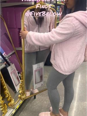 #fivebelow#ValentinesDay#fivebelowfinds#fivebelowmirror#explore#trending#shopping#viralvideo#viraltiktok 