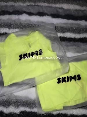 is this not the prettiest color ever? 😍😍 @SKIMS  #skims #skimsset #skimshaul #skimstryon #twopieceset #twopieceoutfit #fyp #viralvideo 