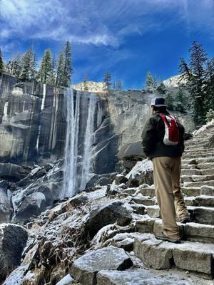 Walking the Mist Trail hike up to Verna Falls is absolutely beautiful #yosemitenationalpark #vernalfalls #misttrailyosemite #mistrailhike #yosemite #waterfall 