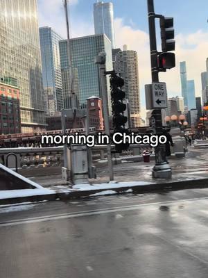 mornings in chicago > i went to a hot yoga class then EBC for a smoothie #ebc #chicago #hotyoga #pilates #Vlog #fyp 