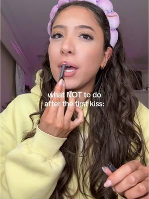 AVOID DOING THESE AFTER YOUR FIRST KISS ‼️‼️😭 Instagram: gloriresta #grwm #grwmroutine #grwmmakeup #grwmmakeupedition #grwmmakeuproutine #firstkisscheck #firstkissadvice #firstkiss #howtokiss #firstkisshelp #firstkissadvice #middleschool #middleschoolgrwm #highschool 