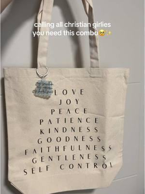 the keychains on the tote bags are always the best idea😍❤️ #histruthsapparel #christianbrand #christiantiktok #christiangirlies #christianapparel #christianapparelbrand #christianbags 