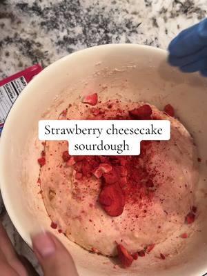 Trying this again 🍓 #sourdoughtok #sourdoughstarter #sourdoughtiktok #strawberrycheesecake #cheescake #sourdoughforbeginners #homemadebread 