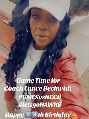 Game time… #gametime #happybirthday #coach ##umes #basketball #birthdaygirl @Lydia 